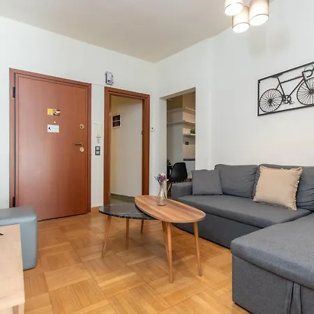 Houseloft Rotunda Getaway *