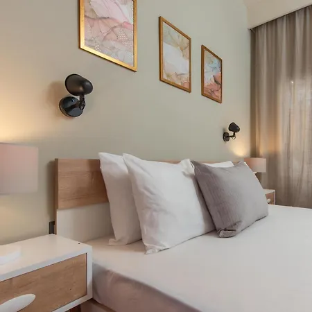 Houseloft Rotunda Getaway