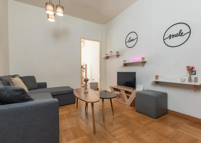 Houseloft Rotunda Getaway *