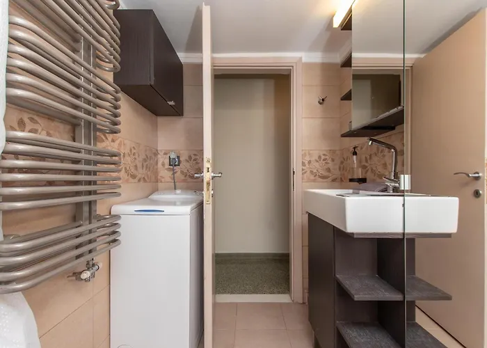 Houseloft Rotunda Getaway *