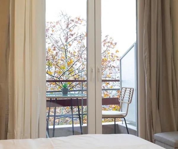 Houseloft Rotunda Getaway