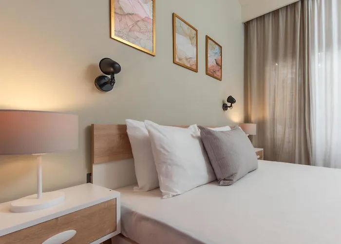 Houseloft Rotunda Getaway